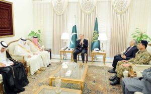 وزیراعظم شہباز شریف اور سعودی وزیر مملکت برائے خارجہ امور کی ملاقات